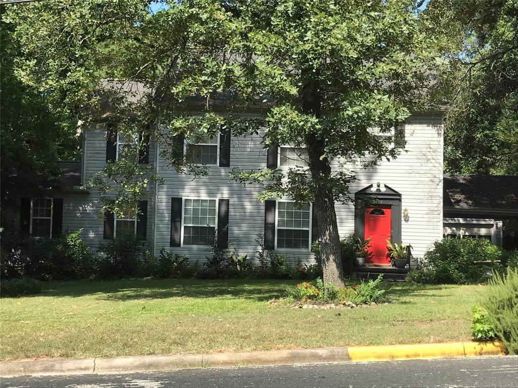 2110 Avenue O - Photo 1