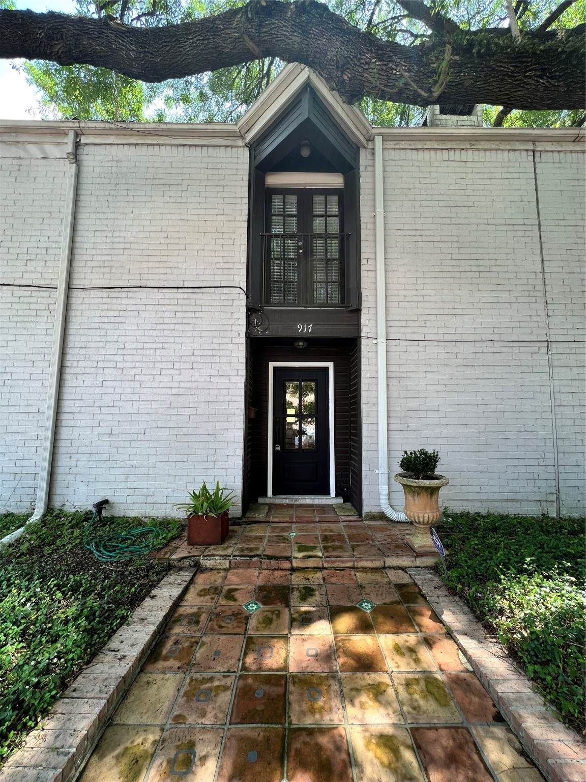 917 Ripple Creek Drive - Photo 1
