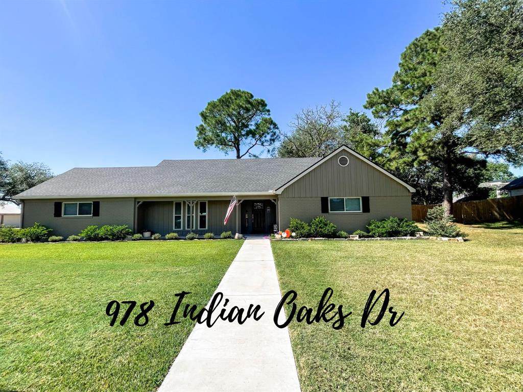 978 Indian Oaks Drive - Photo 1