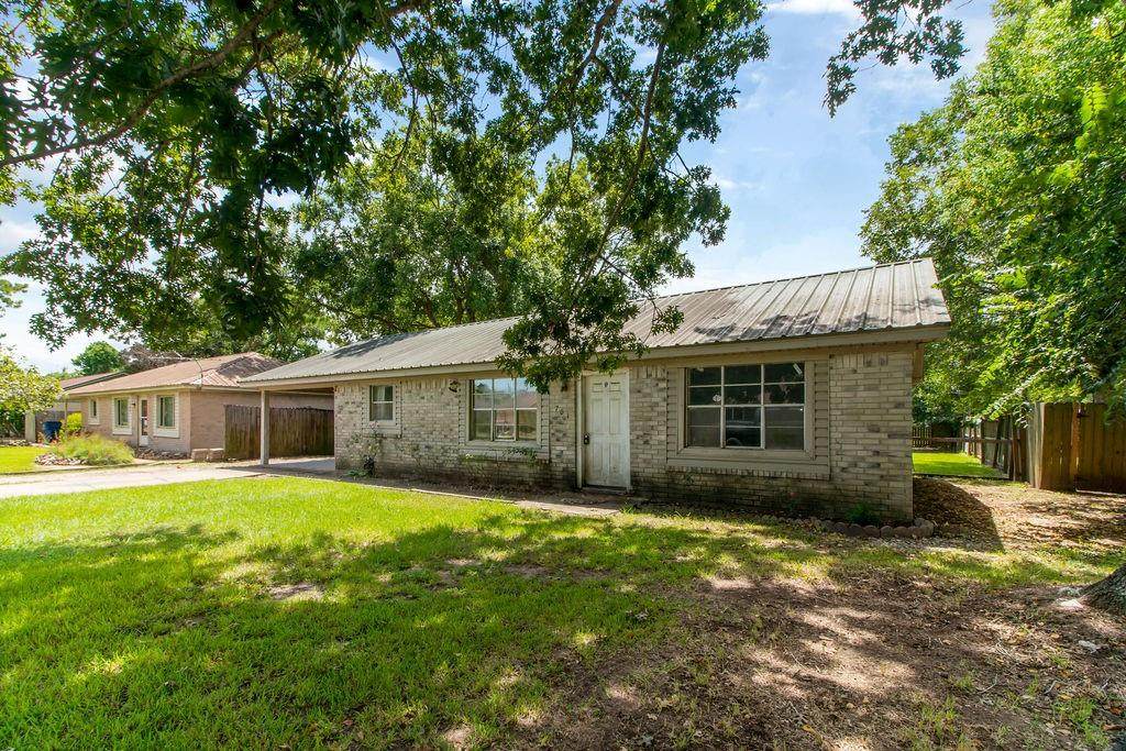 701 Houston Street - Photo 1