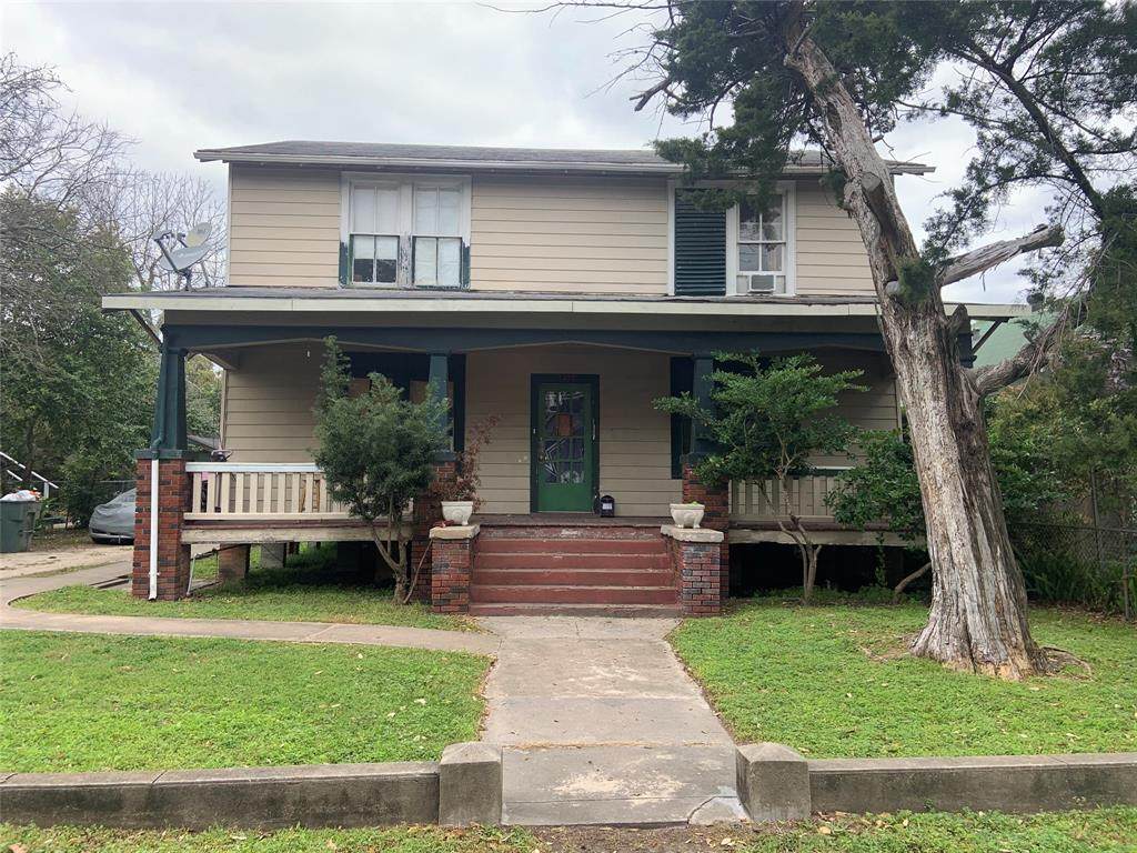 3410 Bernardo De Galvez - Photo 1