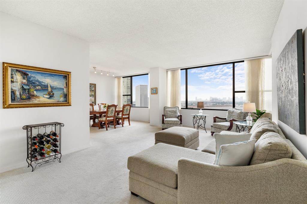 14 Greenway Plaza - Photo 1