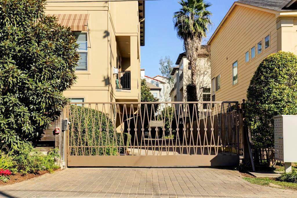 230 Detering Street - Photo 1