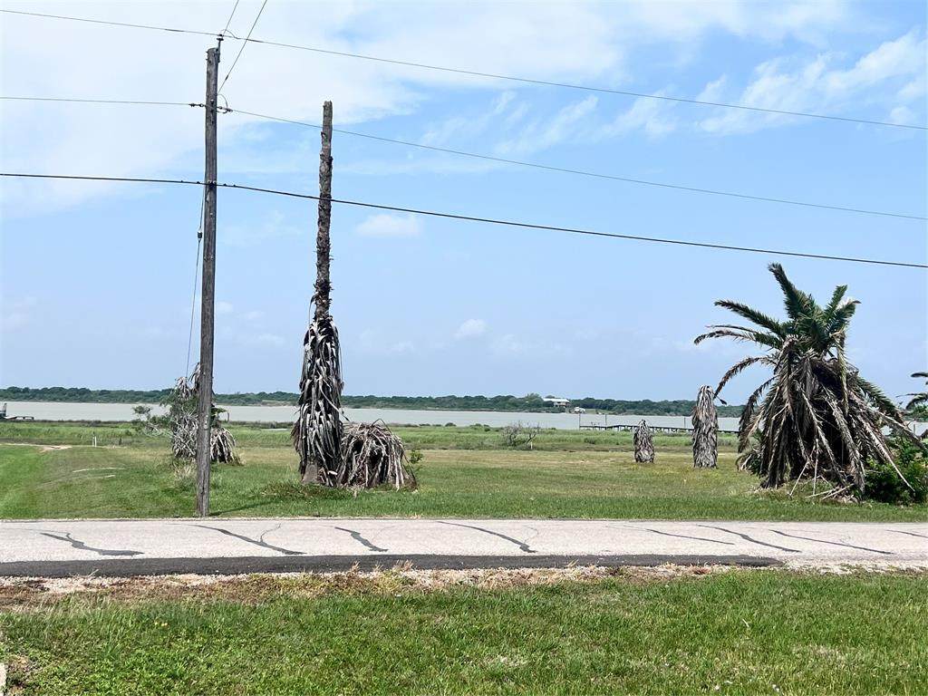 00 W Bayshore - Photo 1