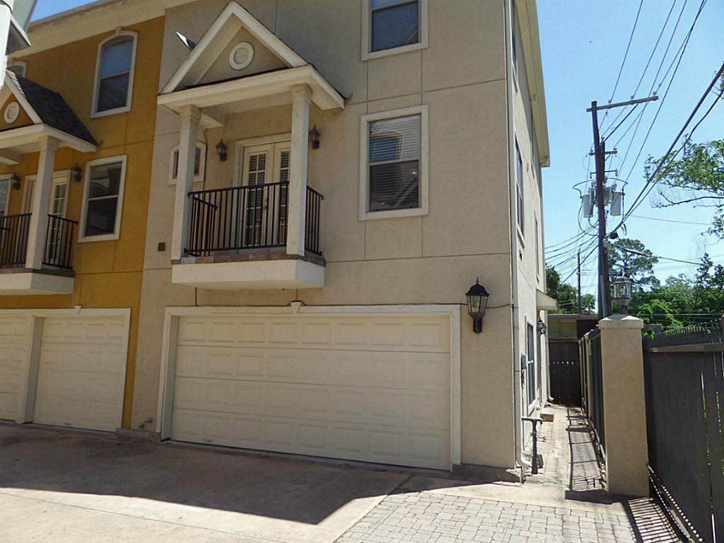 3710 Sherwood Lane - Photo 1