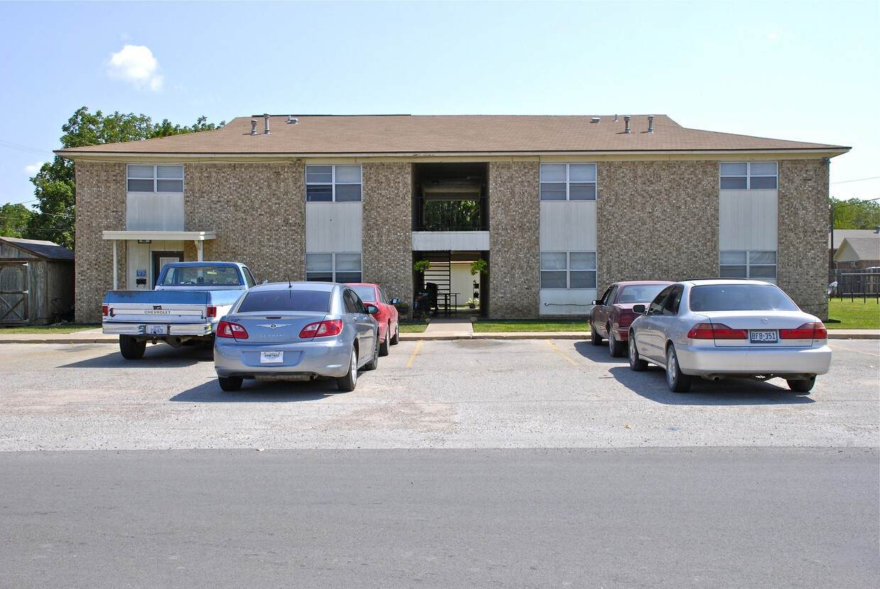 108 Godley Avenue - Photo 1