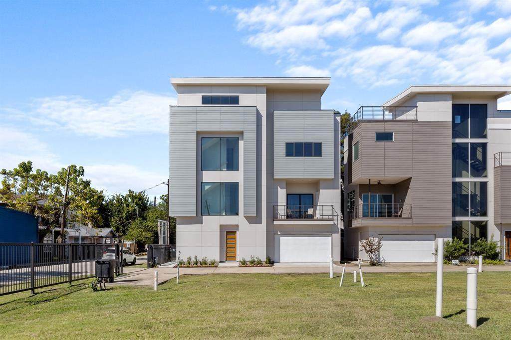 3818 Almeda - Photo 1