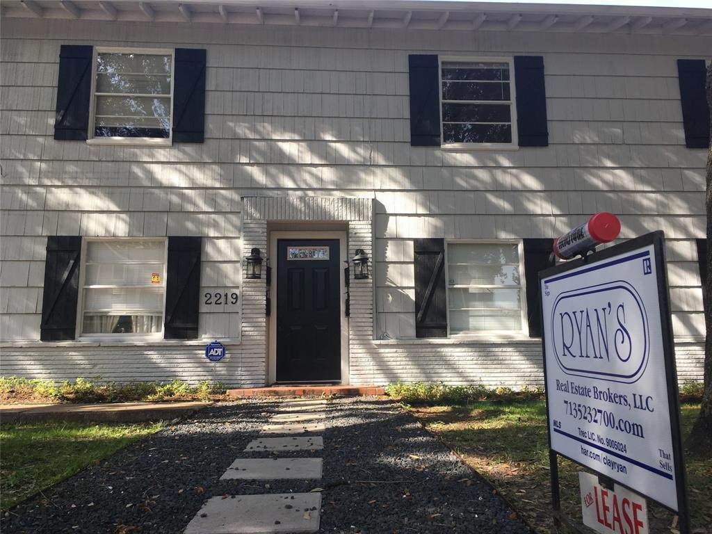 2219 Ashland Street - Photo 1