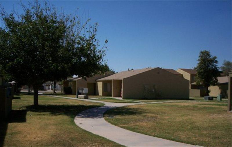 554 Grape Avenue - Photo 1