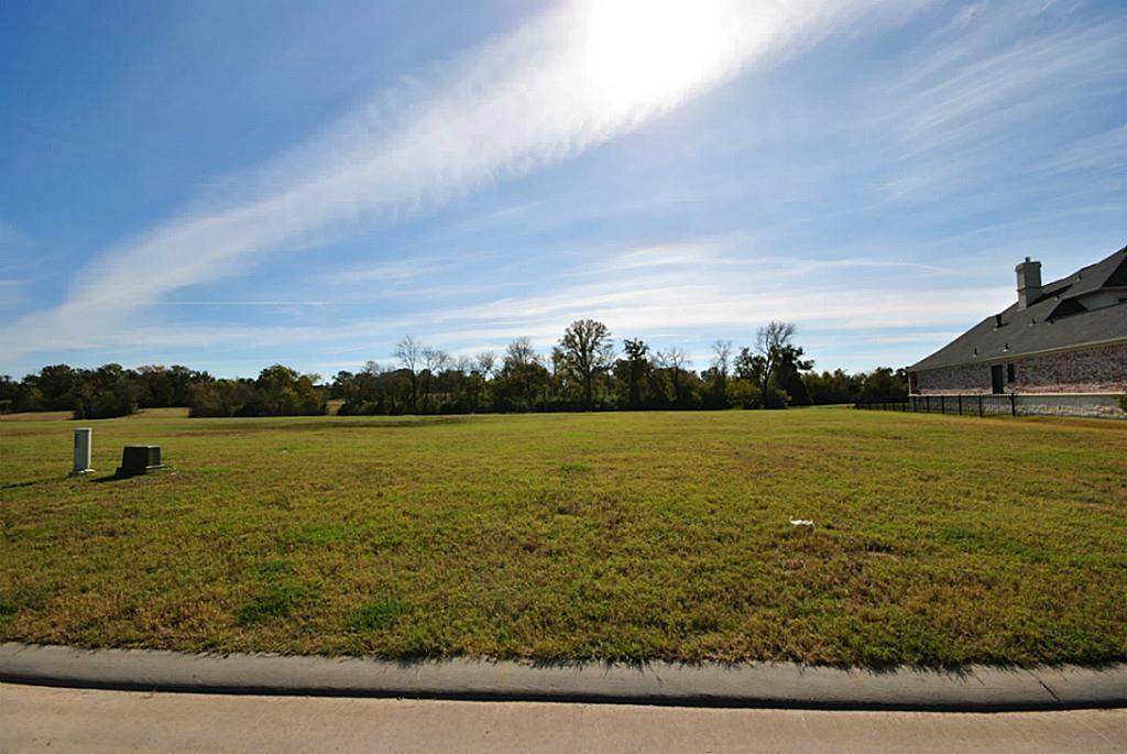172 Waterstone Drive - Photo 1