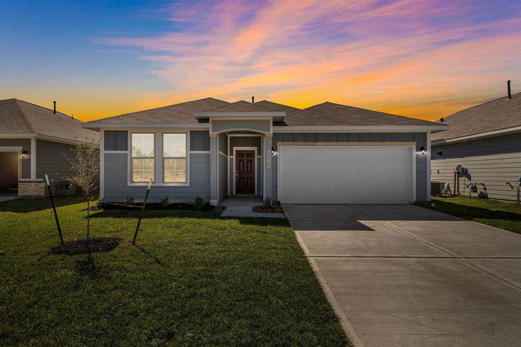 8102 Royal Palm Drive - Photo 1
