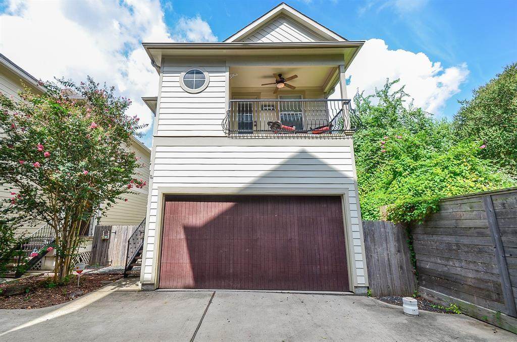 1013 16th Street - Photo 1