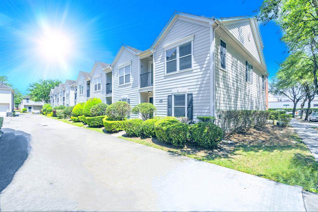 915 Heights Hollow Lane - Photo 1