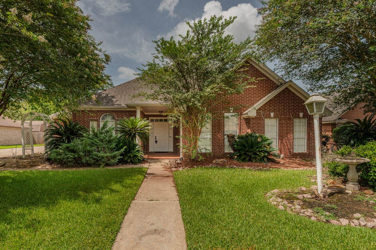 7960 Doral Drive - Photo 1