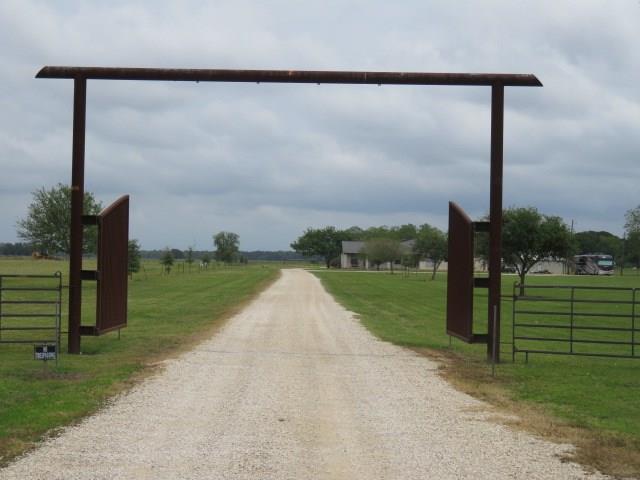 1450 County Road 467 - Photo 1