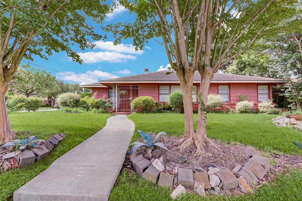 3403 Linkwood Drive - Photo 1