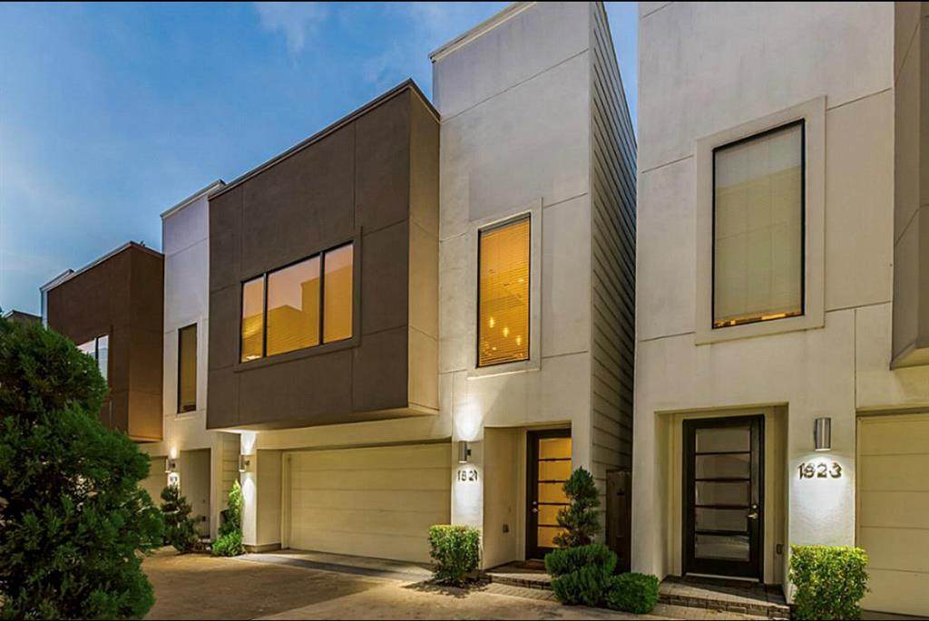 1821 Radcliffe Street - Photo 1