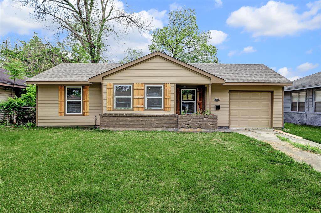 2514 12th Street - Photo 1