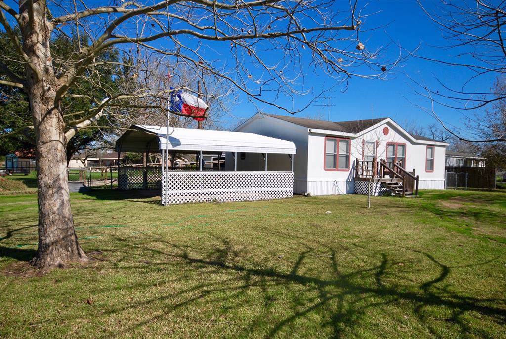 805 La Grange Street - Photo 1