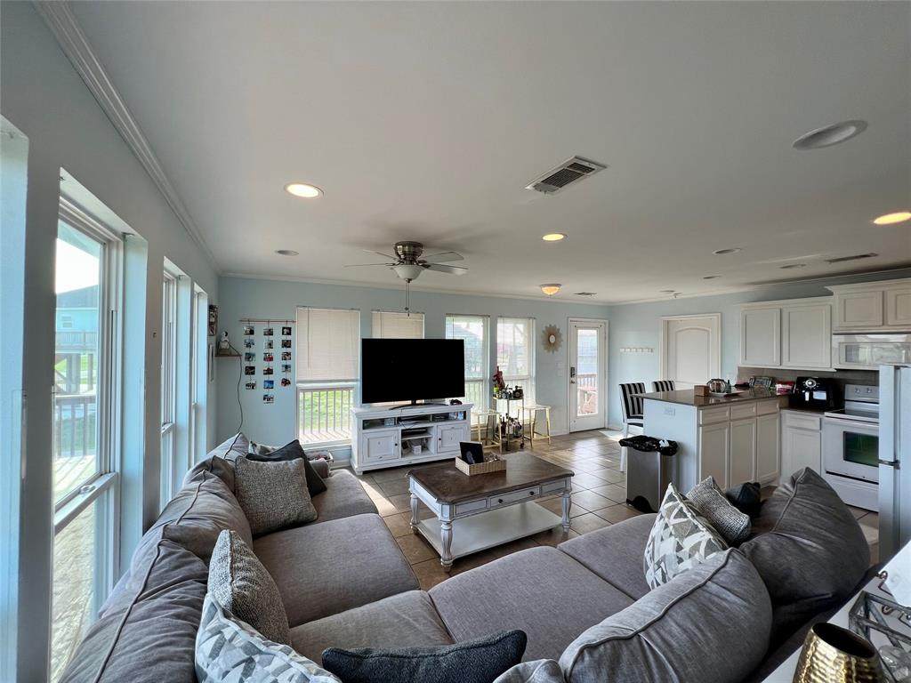 970 Olive - Photo 1