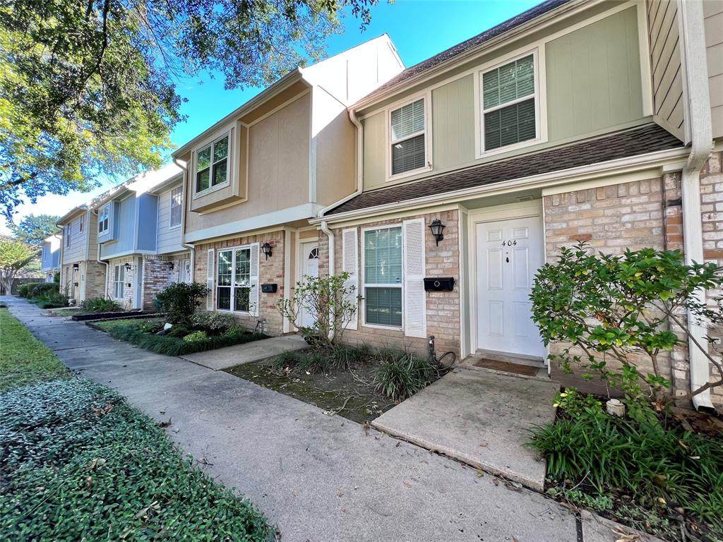 8102 Amelia Road - Photo 1
