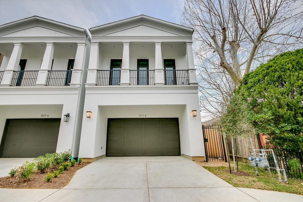 1517 Alexander - Photo 1