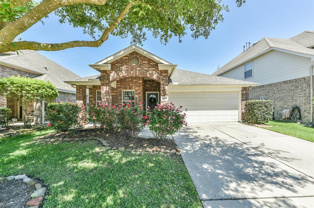 26722 Bellwood Pines Drive - Photo 1