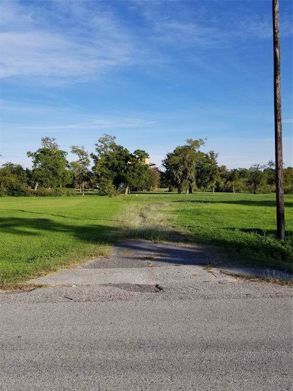 605 Burnett Drive - Photo 1