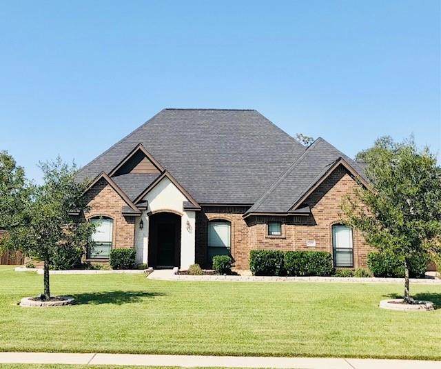 401 Heritage Oaks Drive - Photo 1
