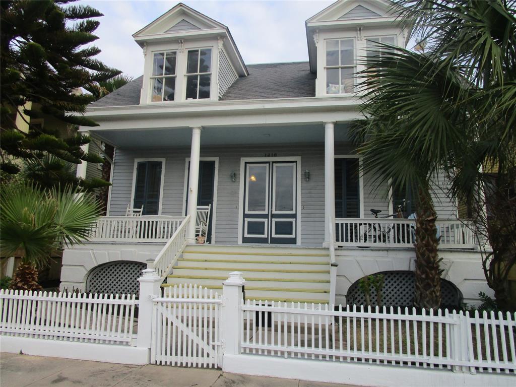 1216 Post Office Street - Photo 1