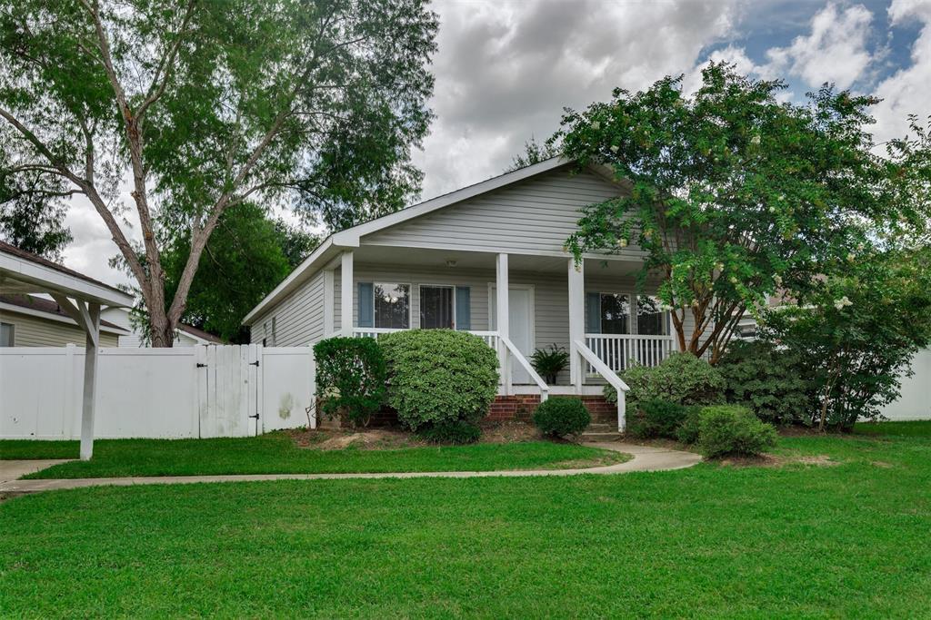 10027 Summerberry Lane - Photo 1