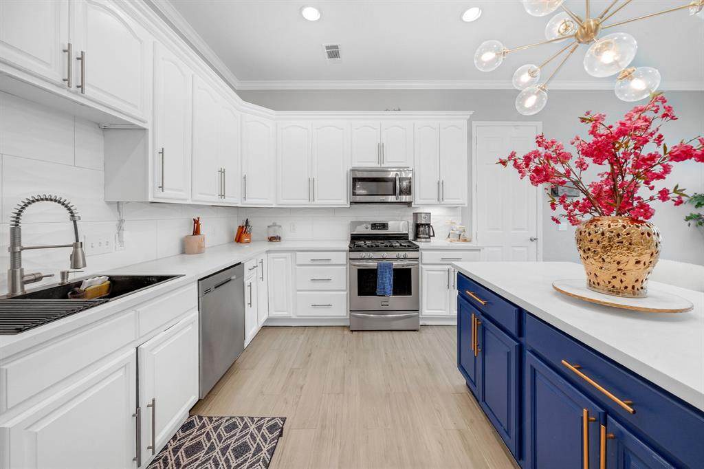 15711 Edo Circle - Photo 1