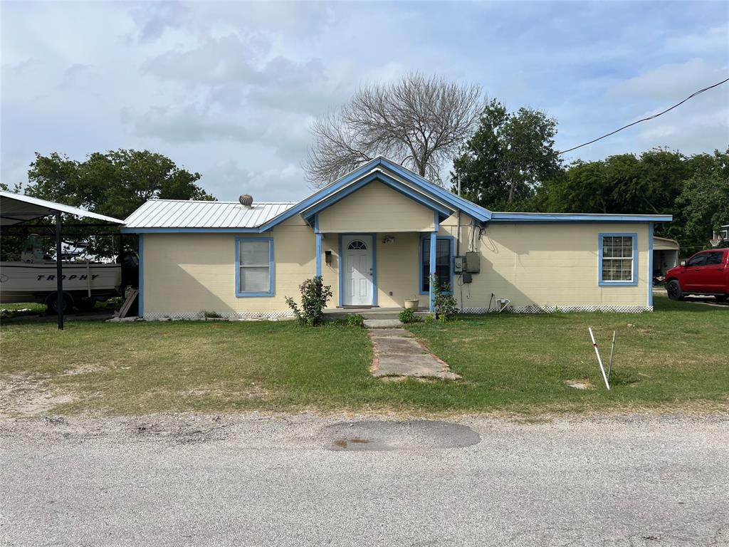 114 Parker Street - Photo 1