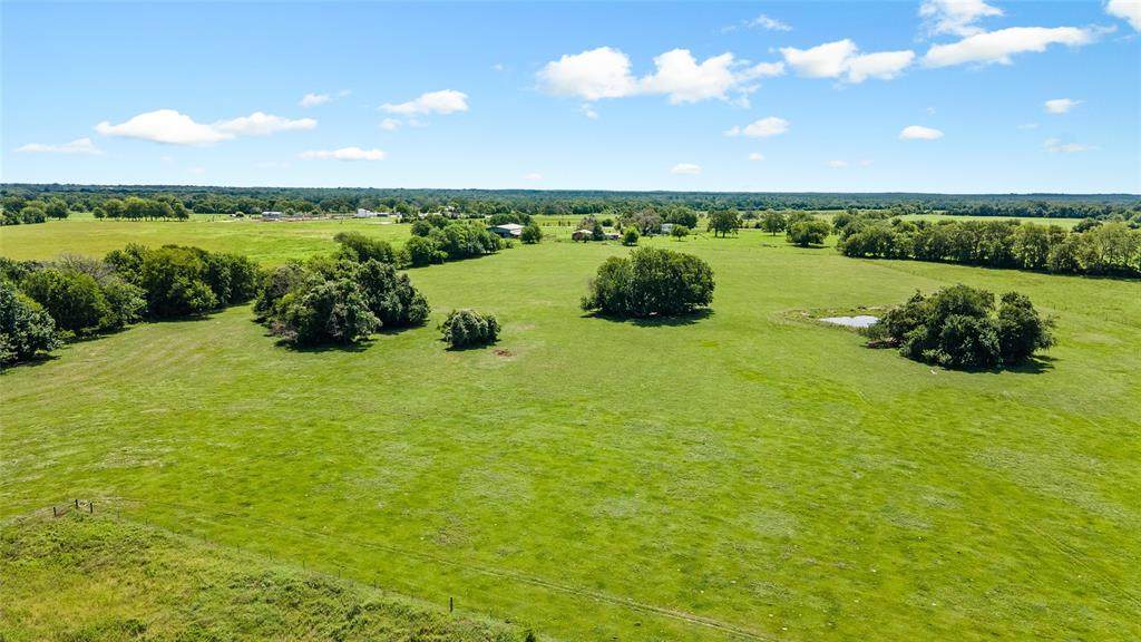 8332 Fm 230 - Photo 1
