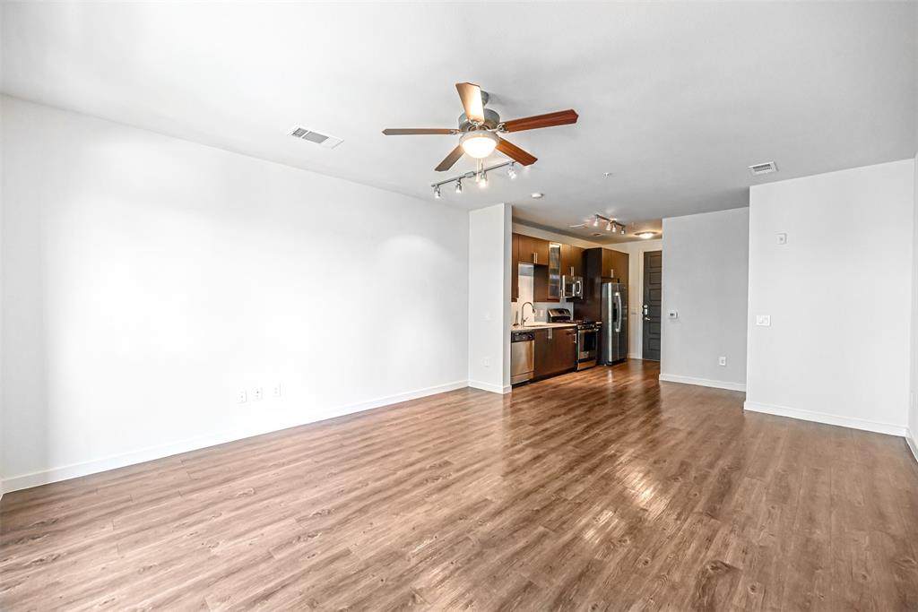 7600 Kirby Drive - Photo 1
