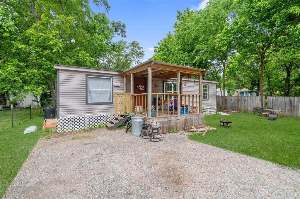 8691 Sassafras Street - Photo 1