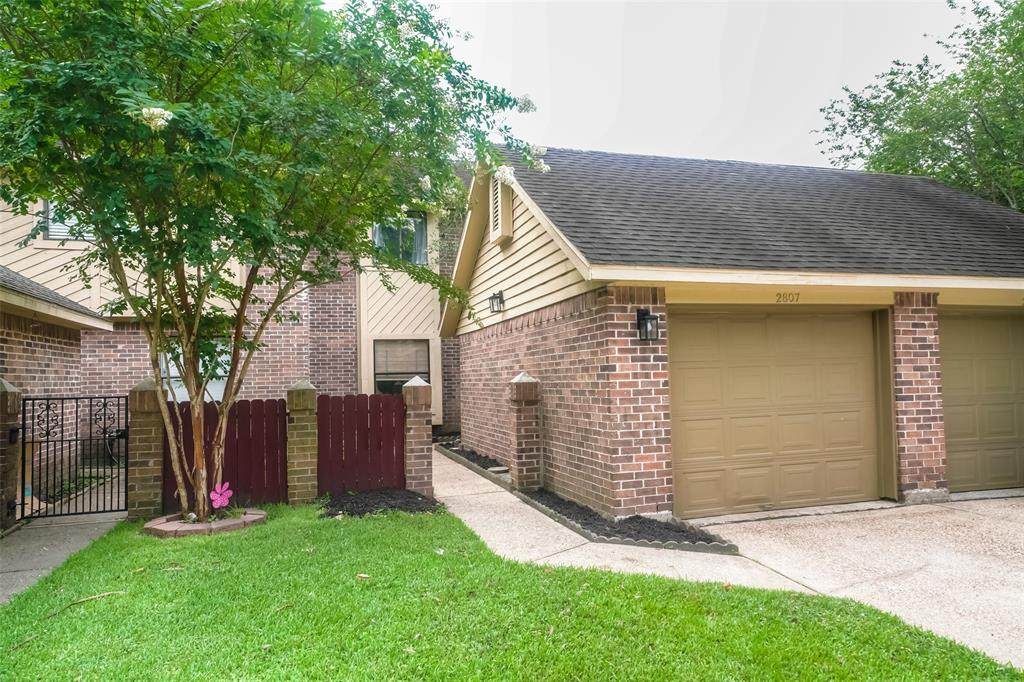 2807 Elm Grove Court - Photo 1