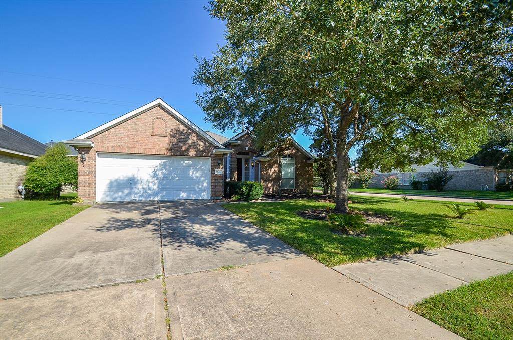 20902 Whitevine Way - Photo 1