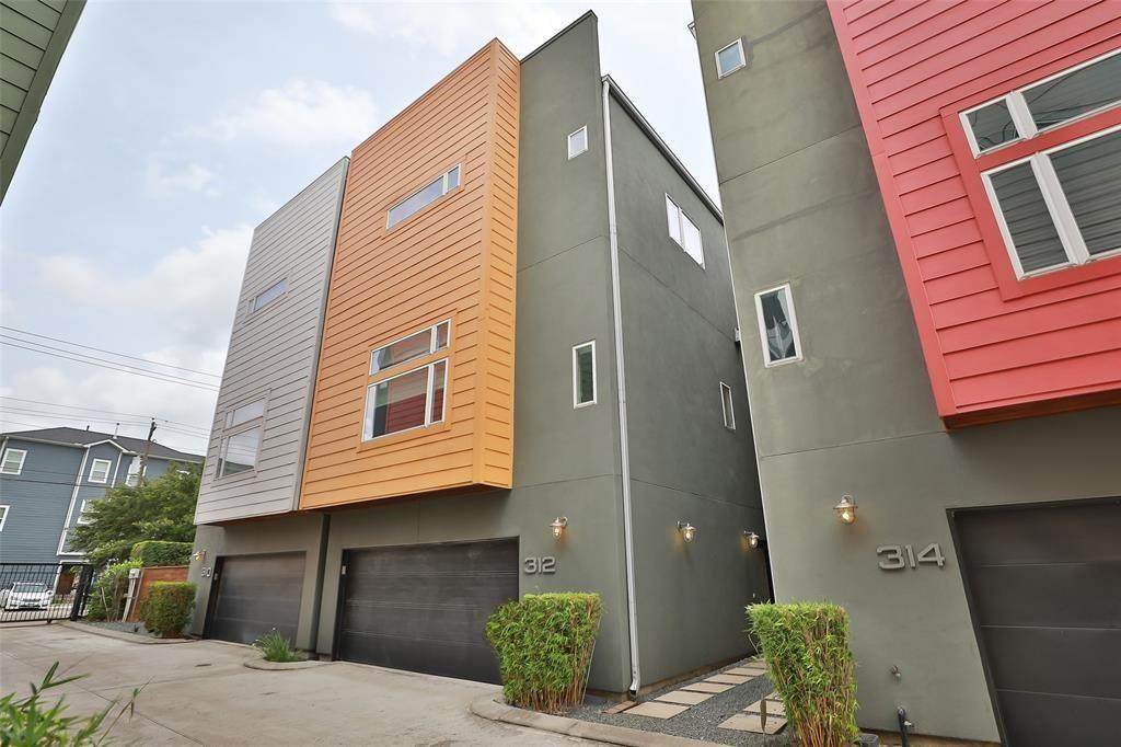 312 6th Street - Photo 1