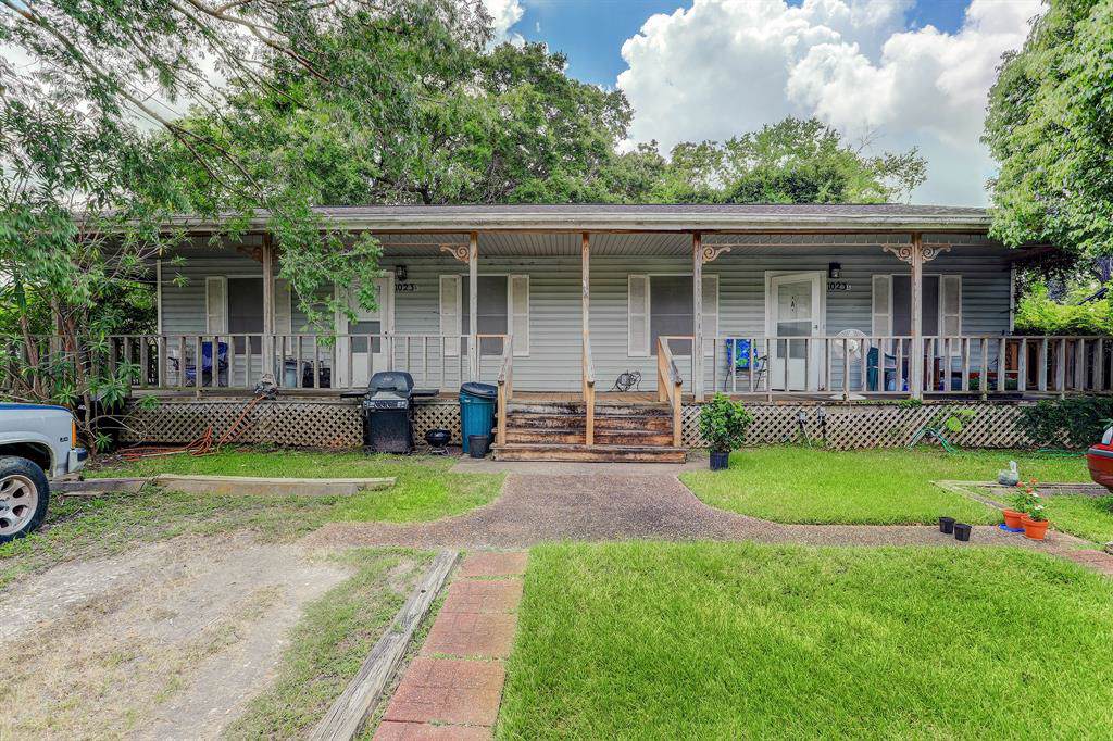 1023 3rd Street - Photo 1