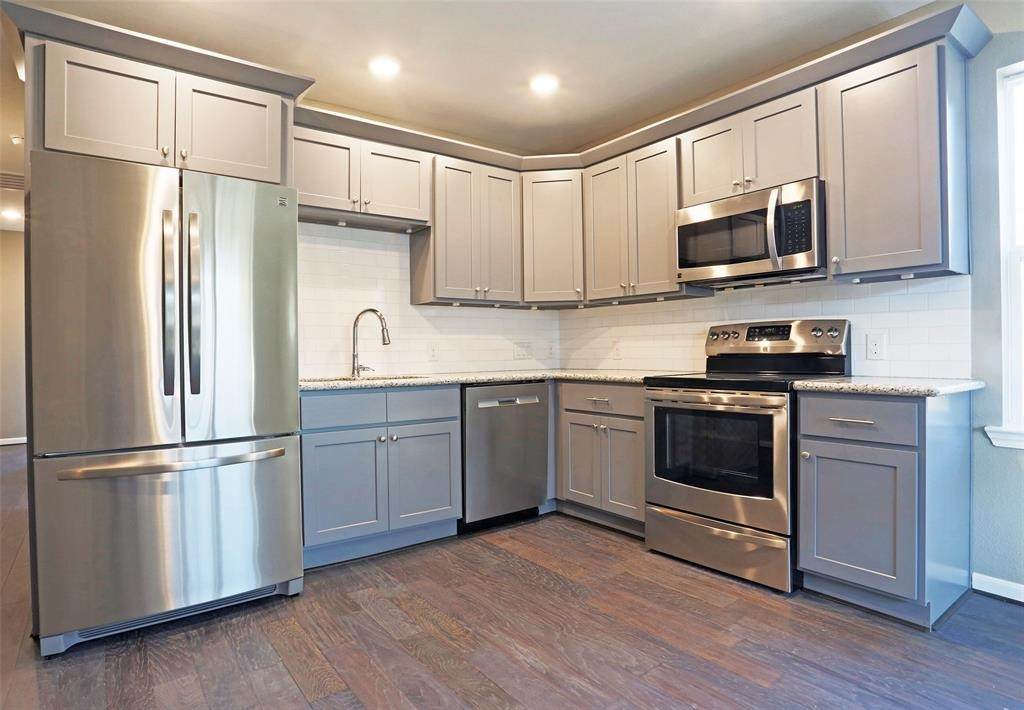 1501 Hawthorne Street - Photo 1