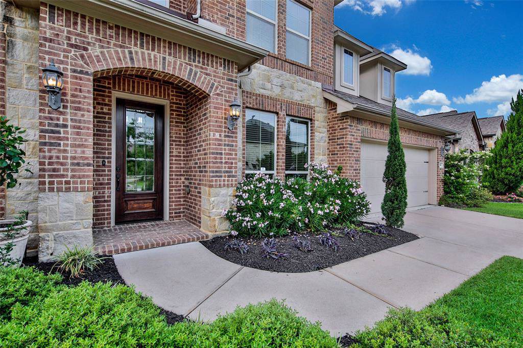 54 Cresta Bend Place - Photo 1