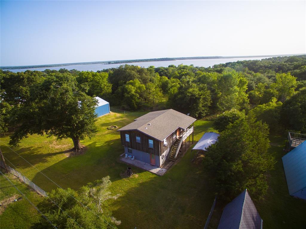 1029 Lakeview Lane - Photo 1