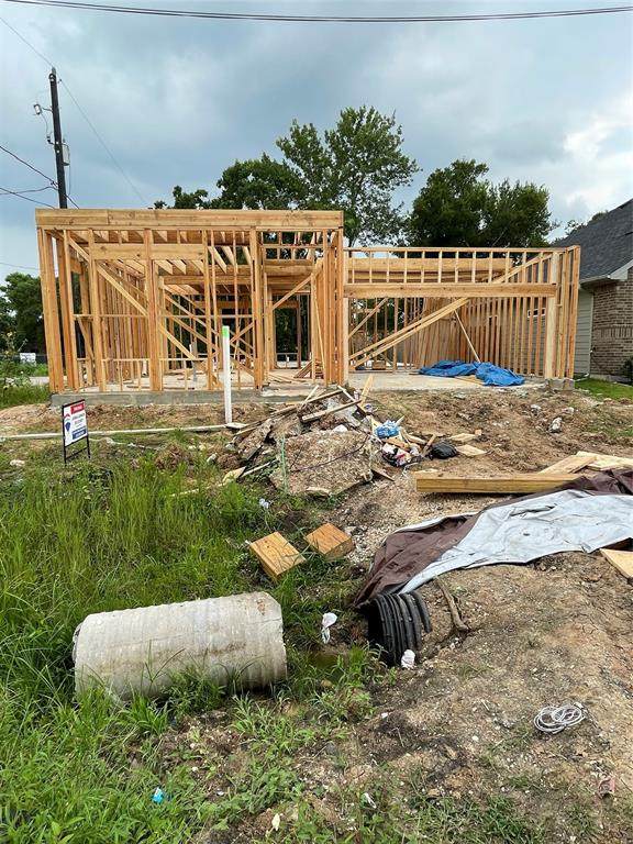 8408 Mclean Street - Photo 1