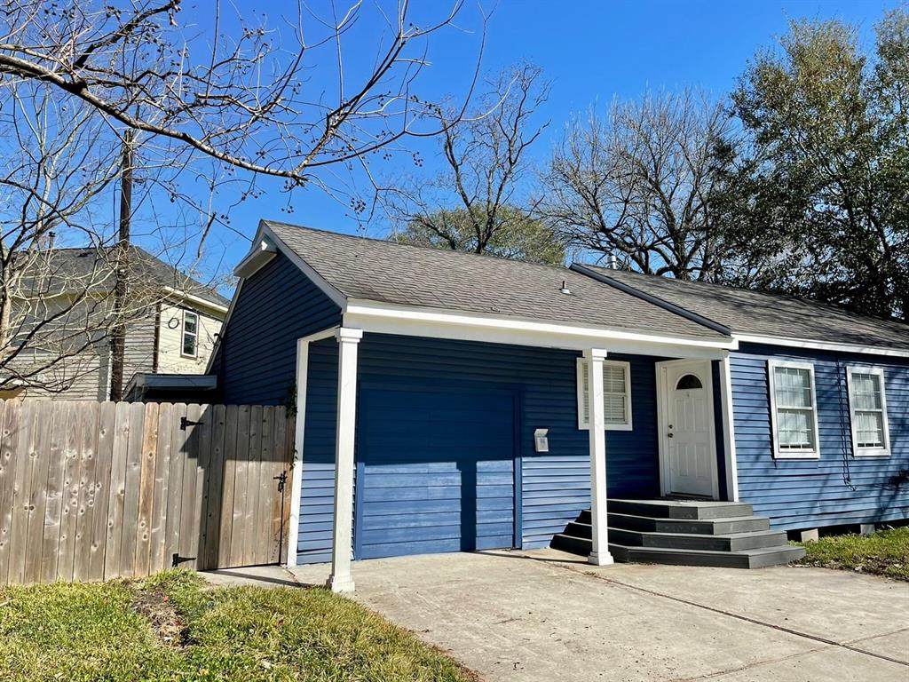 1203 Sunset Drive - Photo 1