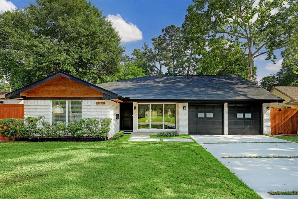 10225 Shadow Oaks Drive - Photo 1