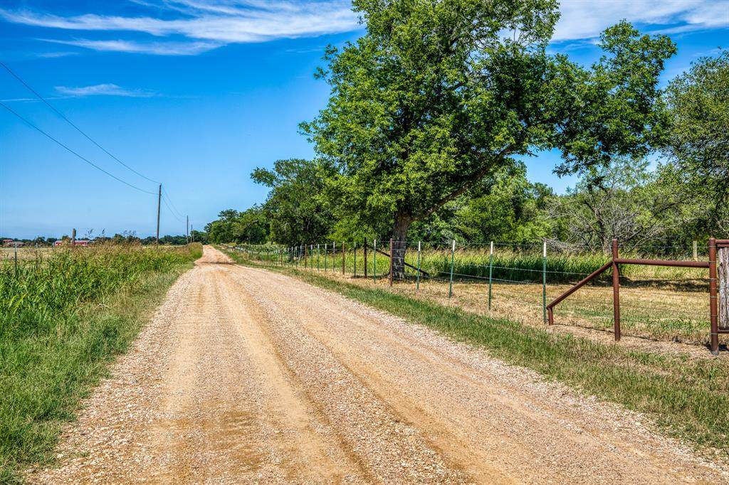 5828 County Road 275 - Photo 1