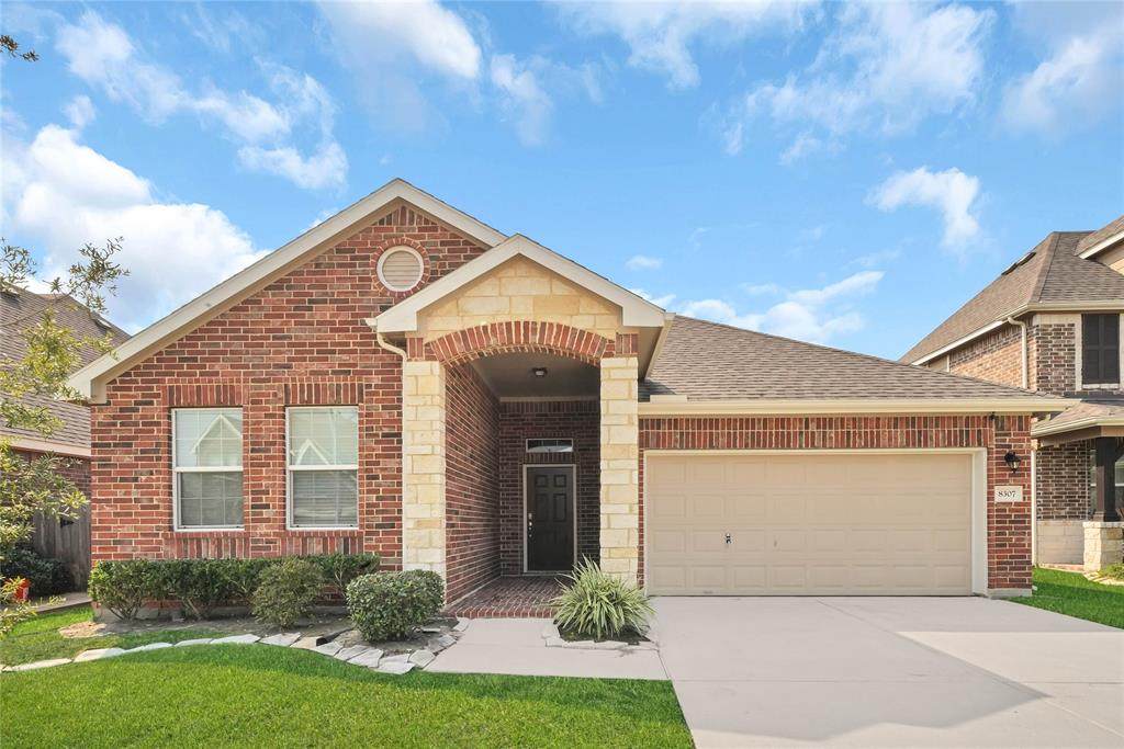 8307 Bay Harbor Circle - Photo 1