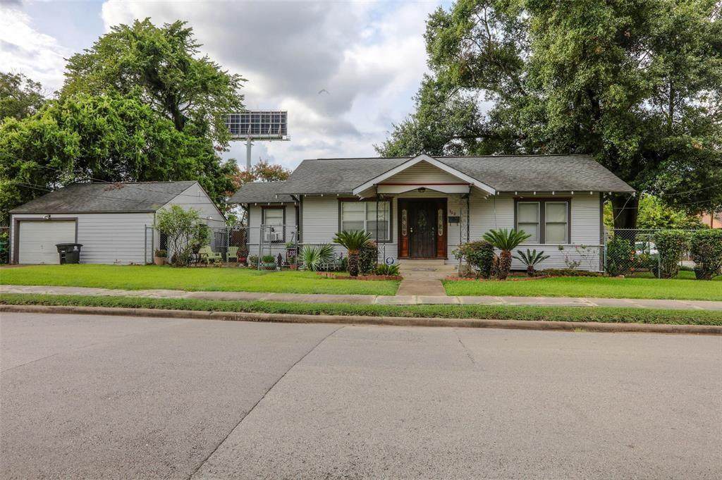 302 Cottage Street - Photo 1