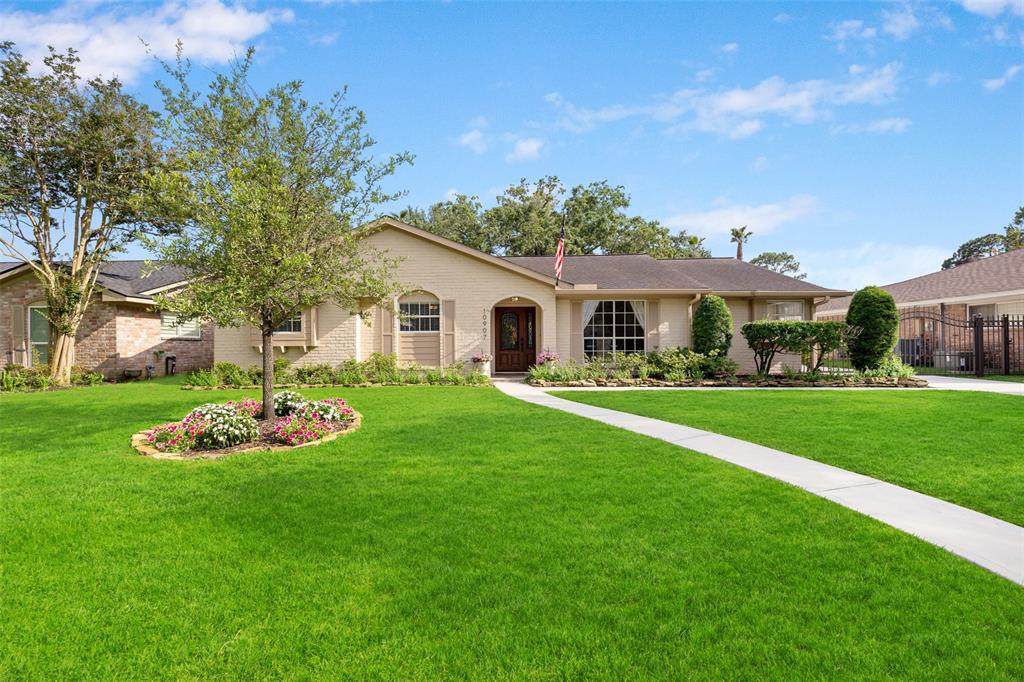10907 Chevy Chase Drive - Photo 1